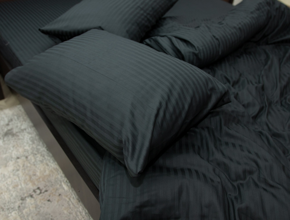 Полуторный набор постельного белья 150*220 из Страйп Сатина №504305 Черешенка™