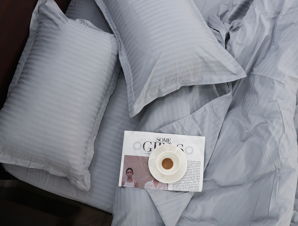 Евро макси набор постельного белья 200*230 из Страйп Сатина D-011