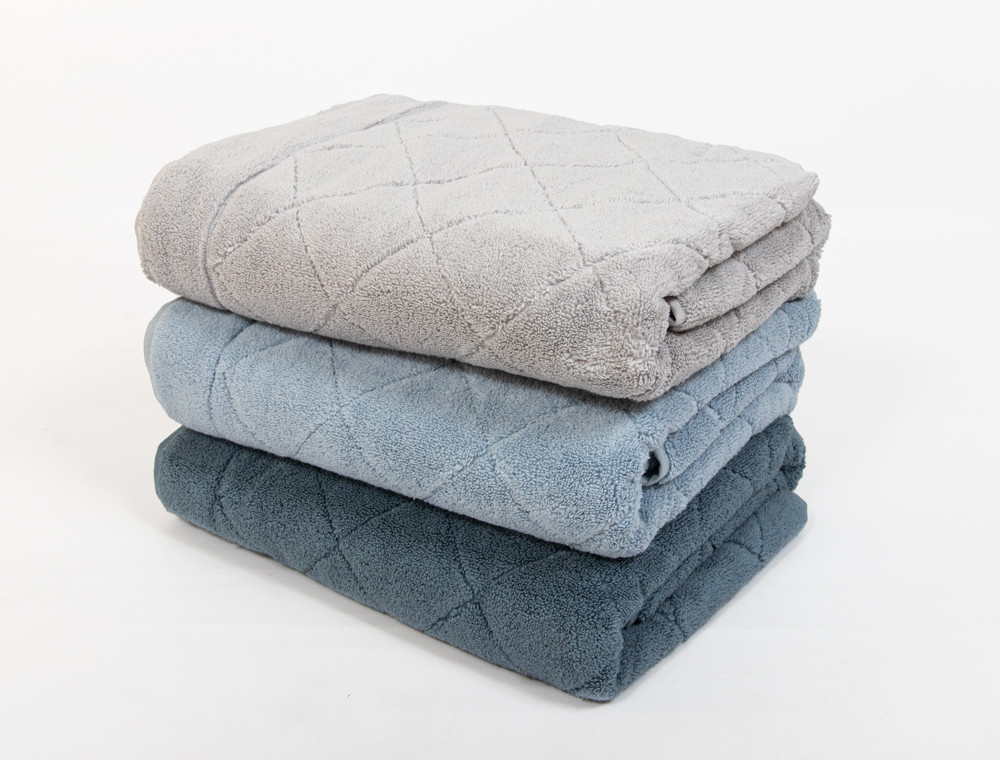 Комплект махрових банних рушників CESTEPE EVA (150*90)