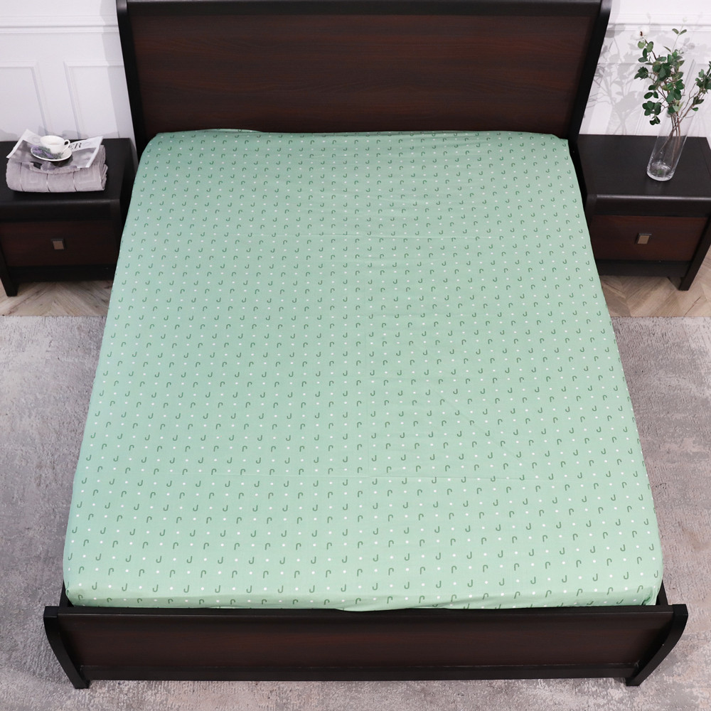 Простынь на резинке (140*200*25) зеленая с абстрактным принтом №661900