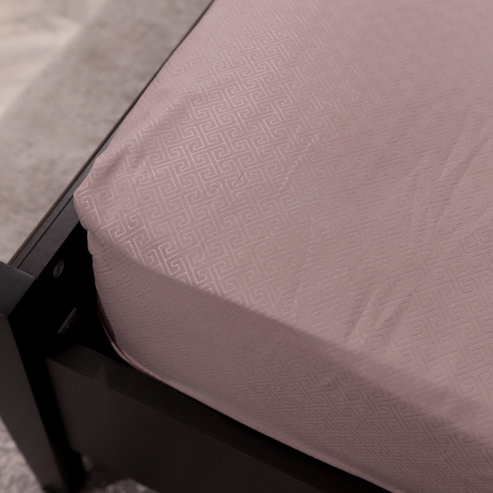 Простынь на резинке (90*200*25) коричневая с орнаментом №1318