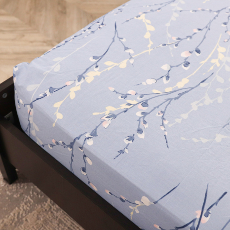 Простыня на резинке (90*200*25) голубая с растительным принтом №661030