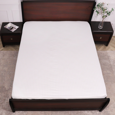 Простынь на резинке (160*200*25) квадраты на белом №2733