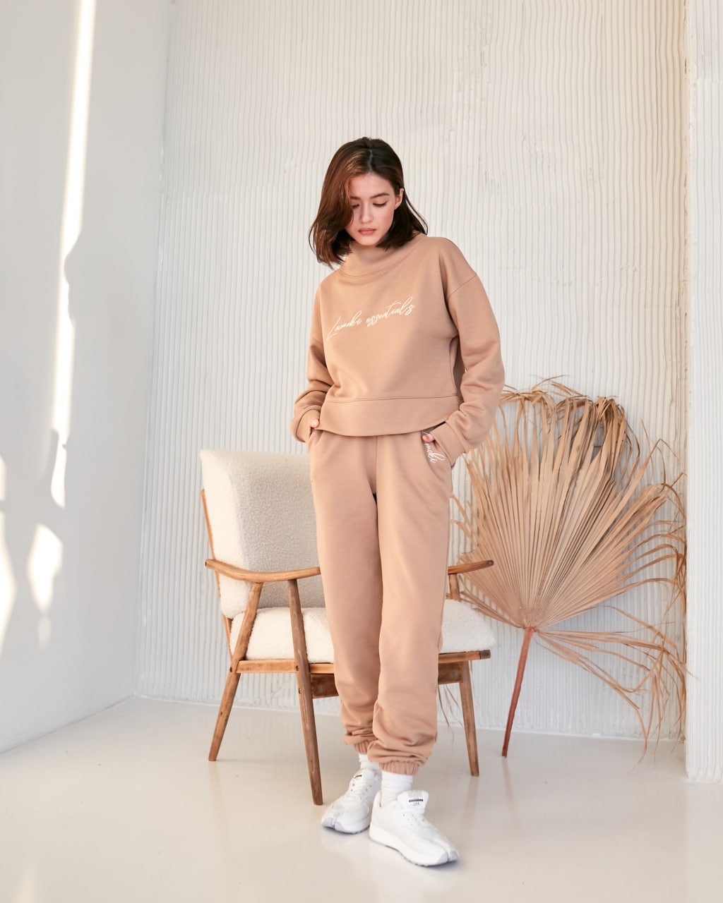 Жіночий костюм із джогерами (Розмір S) кемел №232_0021