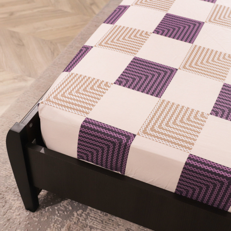 Простирадло на резинці (160*200*25) фіолетового кольору в клітинку №665349