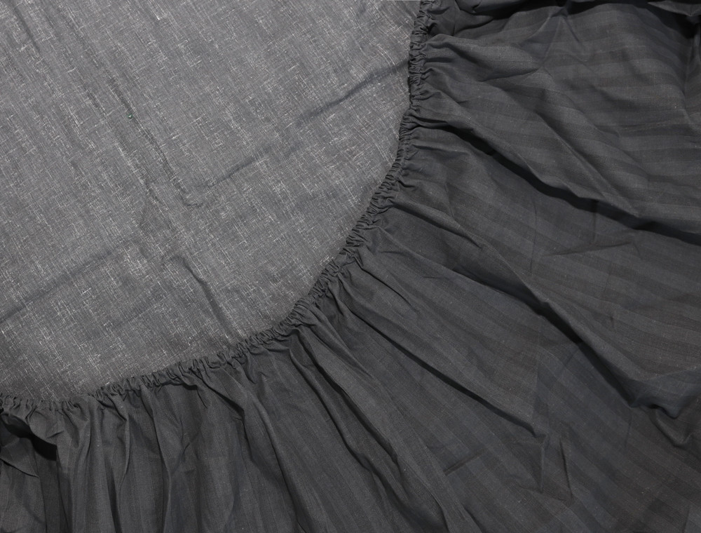 Простирадло на резинці (140*200*25) темно-сіре смугасте №10026