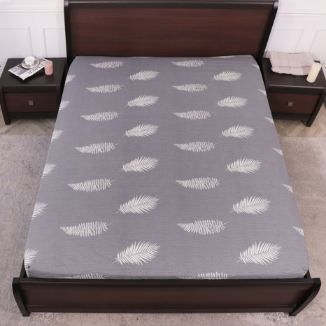 Простынь на резинке (160*200*25) серая с растительным принтом №6633091