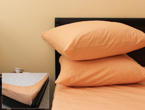 Комплект простыни на резинке с наволочками (180*200*25) персик