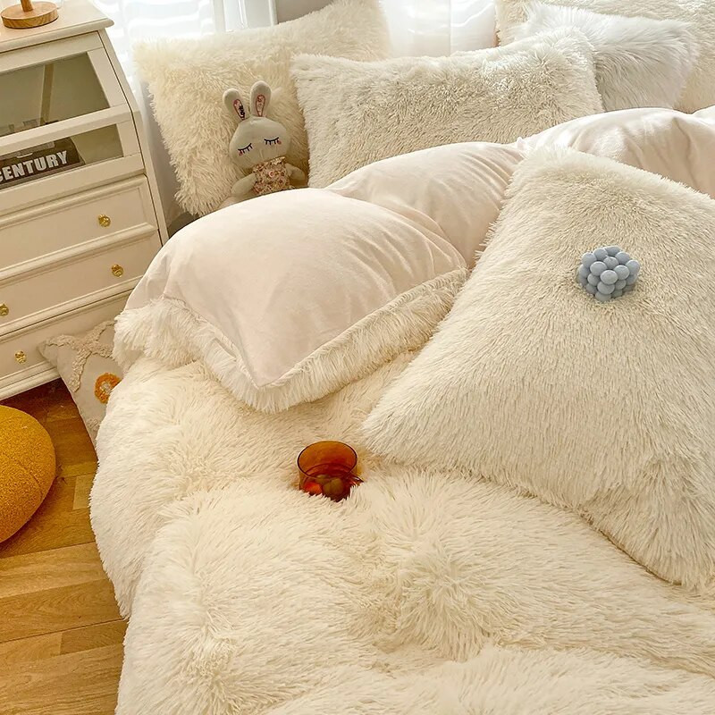 Евро-макси набор постельного белья 200*230 Плюш Травка №EL-01 Черешенка™