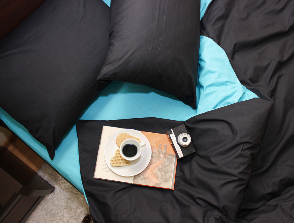 Сімейний набір однотонної постільної білизни із Бязі "Gold" №154025AB Черешенька™