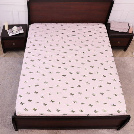 Простирадло на резинці (90*200*25) рожеве з принтом кактусів №664646