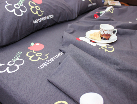 Євро-максі набір постільної білизни 200*220 із Ранфорсу №182127 Черешенка™