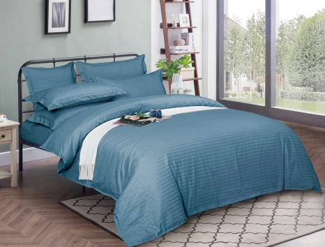 Сімейний набір постільної білизни з Страйп Сатину з простирадлом на резинці №554111