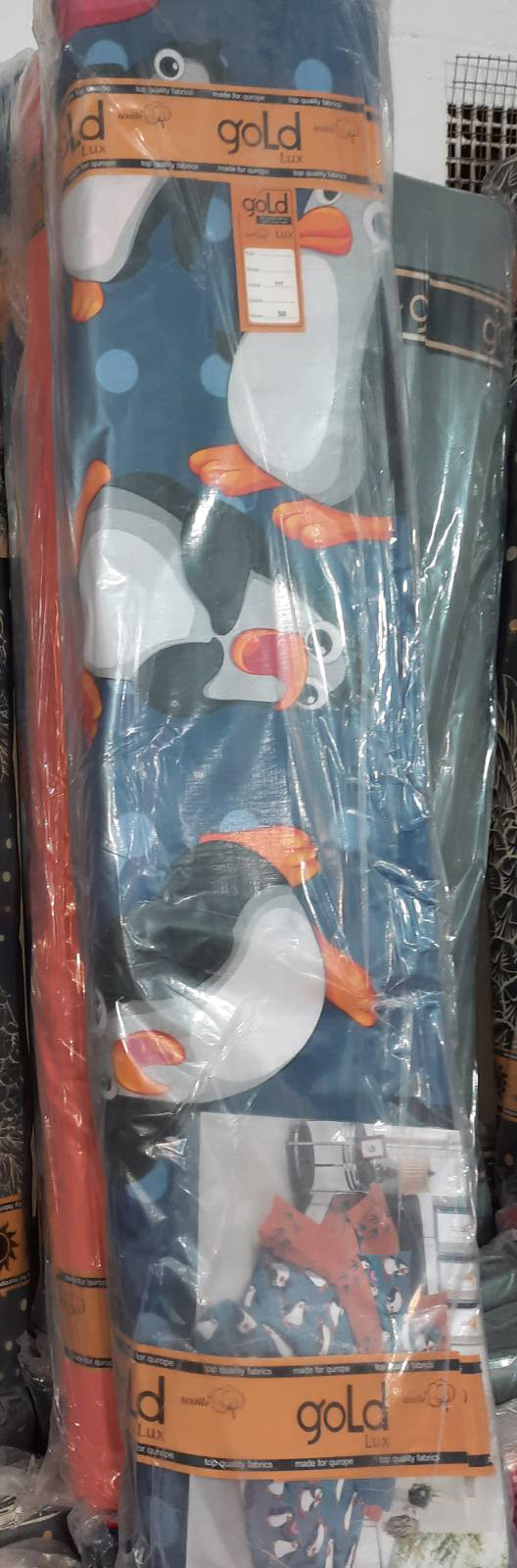 Тканина для постільної білизни Бязь "Gold" Lux дитяча "Милі пінгвіни" GLB228 (A+B) - (50м+50м)