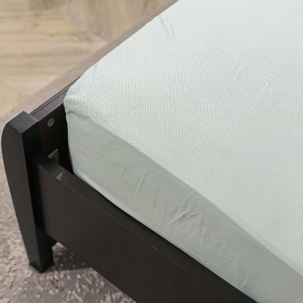 Простынь на резинке (180*200*25) мятного цвета с орнаментом №2308