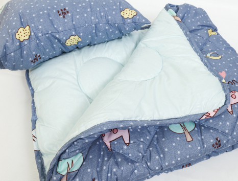 Комплект дитяча ковдра 105x135 + подушка 50x50 (мікрофібра/холлофайбер) №2114