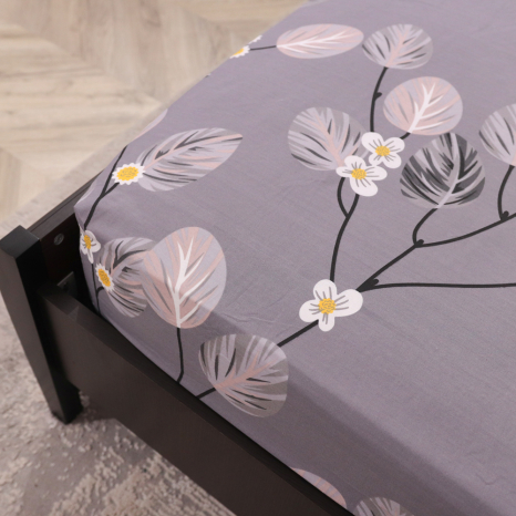 Простынь на резинке (160*200*25) серая с растительным принтом №667943