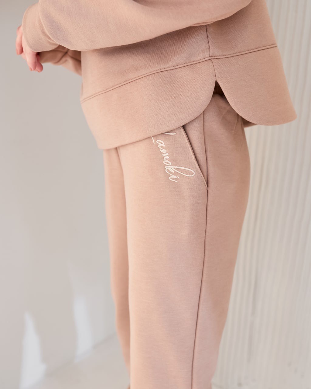 Жіночий костюм із джогерами (Розмір S) какао №231_0021