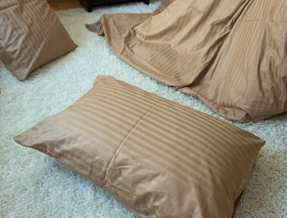 Сімейний набір постільної білизни зі Страйп Сатину №50444 Черешенка™