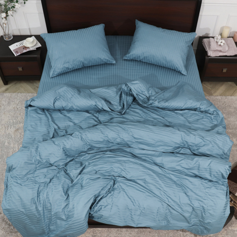 Сімейний набір постільної білизни з Страйп Сатину з простирадлом на резинці №554111