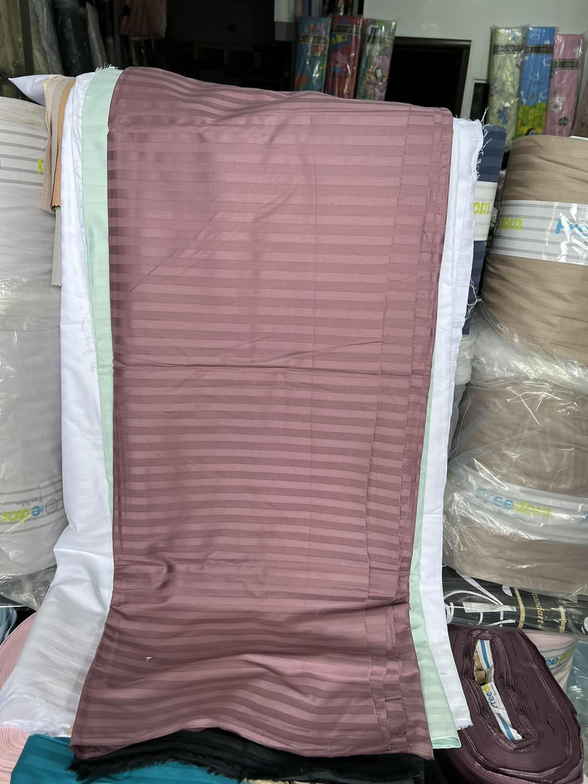 Ткань для постельного белья Страйп-сатин ST1006 (50м)