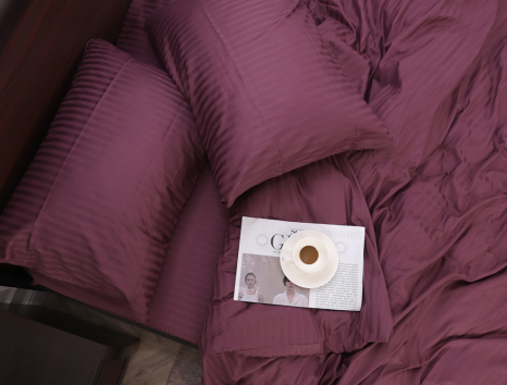 Семейный набор хлопкового постельного белья из Страйп Сатина с простыней на резинке №551716