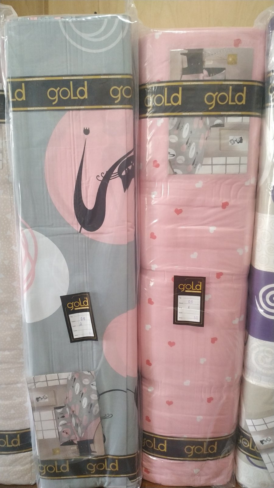 Ткань для постельного белья Бязь "Gold" Lux "Преданная кошка" GL1664pink (A+B) - (50м+50м)