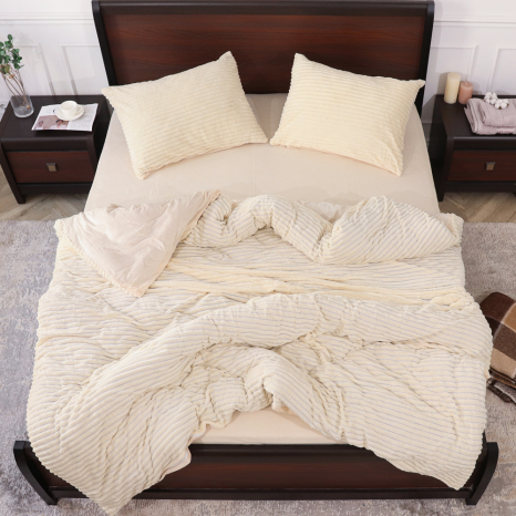 Полуторный набор постельного белья 160*200 из Плюш Велюра №700-06 Черешенка™