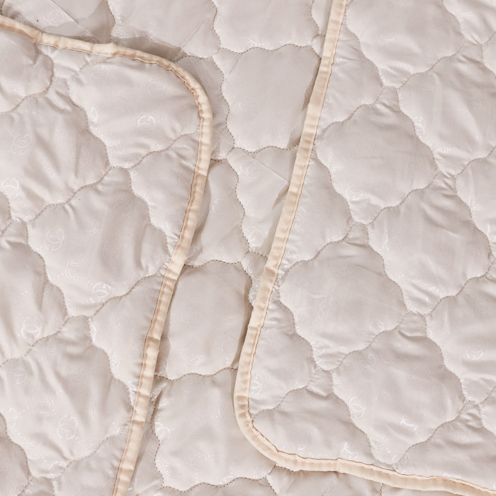 Двуспальное летнее одеяло микрофибра/холлофайбер №41139