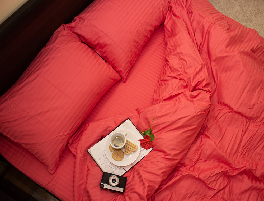 Євро-максі набір постільної білизни 200*220 зі Страйп Сатину №541640 KRISPOL™