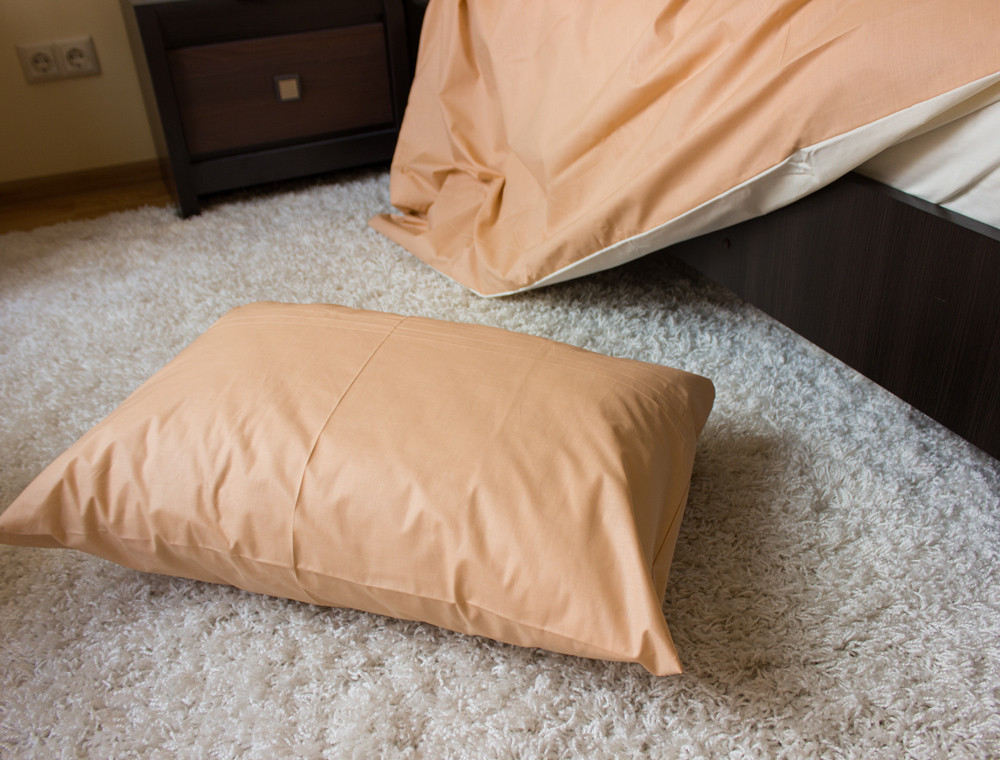 Полуторний набір однотонної постільної білизни 150*220 із Бязі "Gold" №15759AB Черешенька™