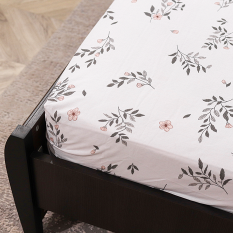 Простынь на резинке (90*200*25) белая с цветочным принтом №6650471