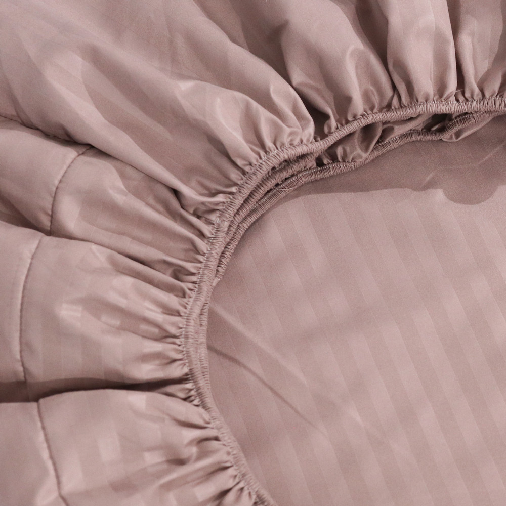 Простынь на резинке (120*200*25) бежевая полоска №2227