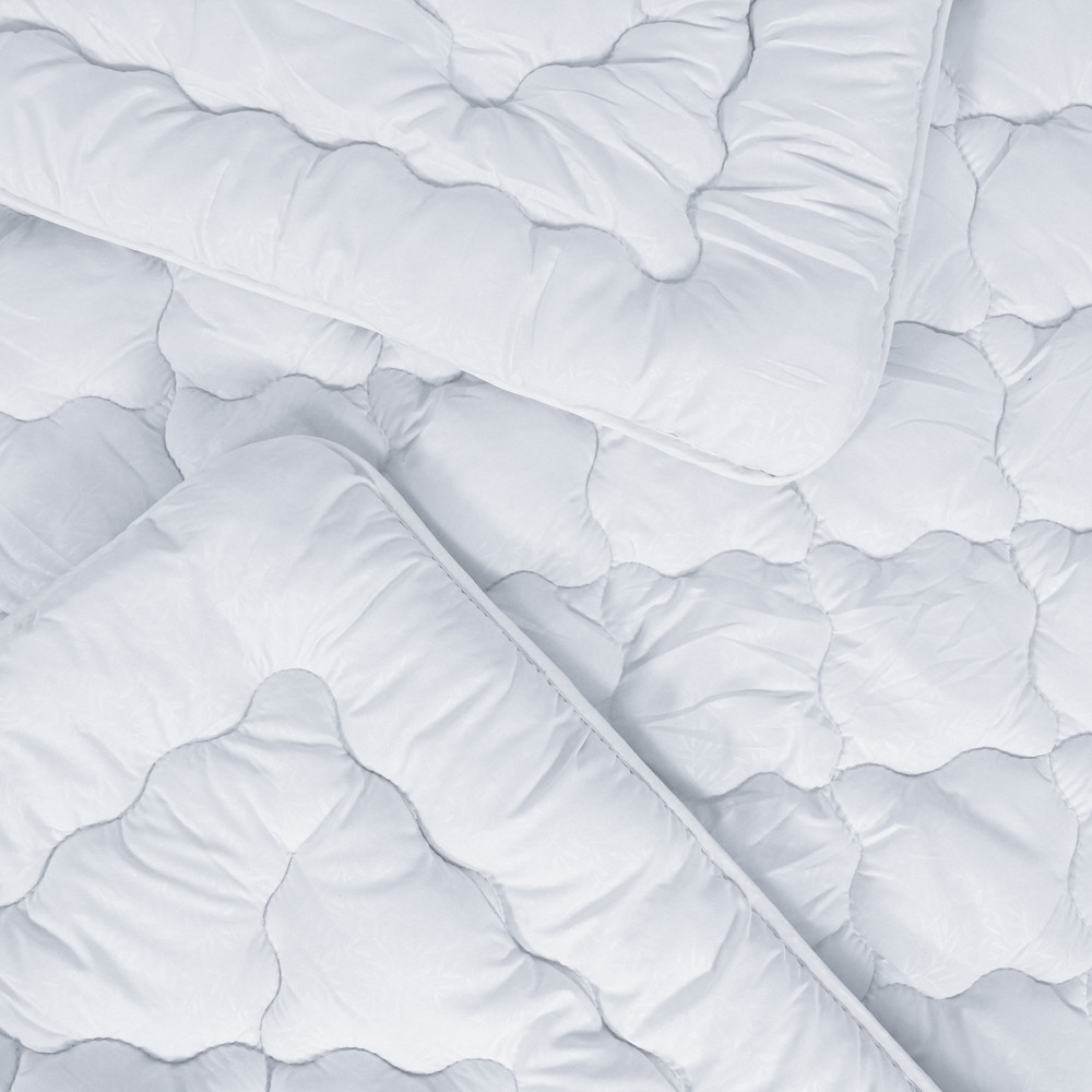 Двоспальна ковдра мікрофібра/холофайбер №40037