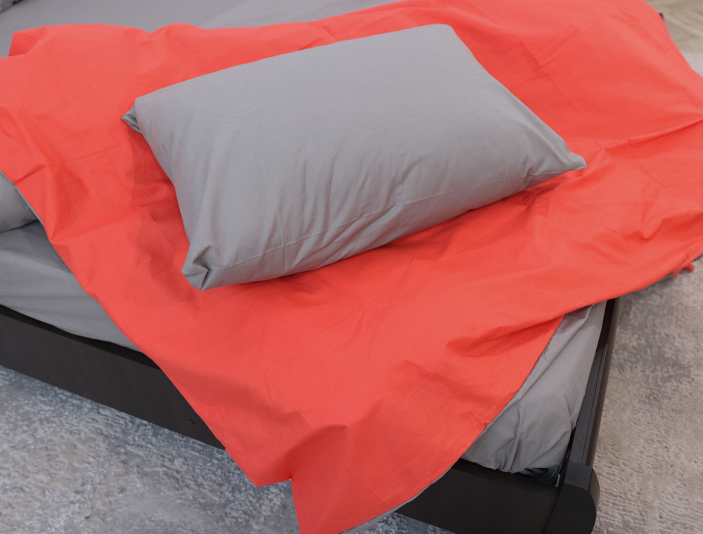 Сімейний набір однотонної постільної білизни із Бязі "Gold" №153070AB Черешенка™