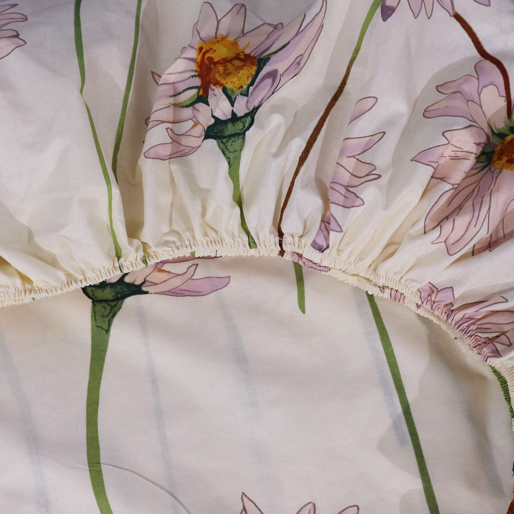 Простынь на резинке (160*200*25) молочное с цветочным принтом №665407