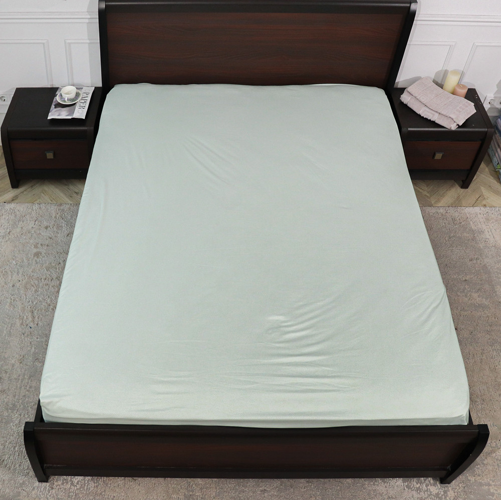 Простынь на резинке (180*200*25) мятного цвета с орнаментом №2308