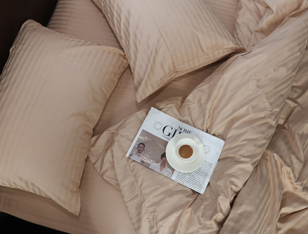 Сімейний набір постільної білизни зі Страйп Сатину №14-1209 Черешенка™