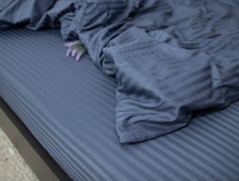 Полуторний набір постільної білизни 150*220 зі Страйп Сатину №503928 Черешенка™