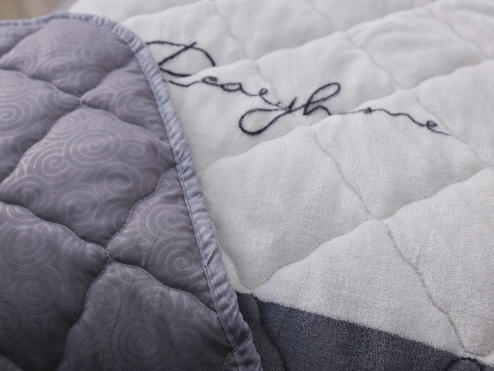 Євро-максі флісове стьобане покривало №55084R