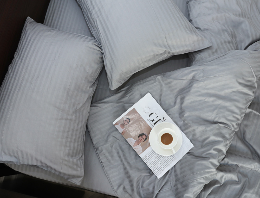 Двоспальний набір постільної білизни 180*220 зі Страйп Сатину №17-5102 Черешенка™