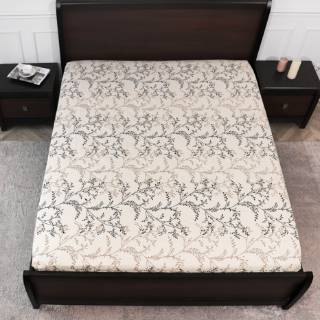 Простынь на резинке (180*200*25) бежевая с растительным принтом №663307