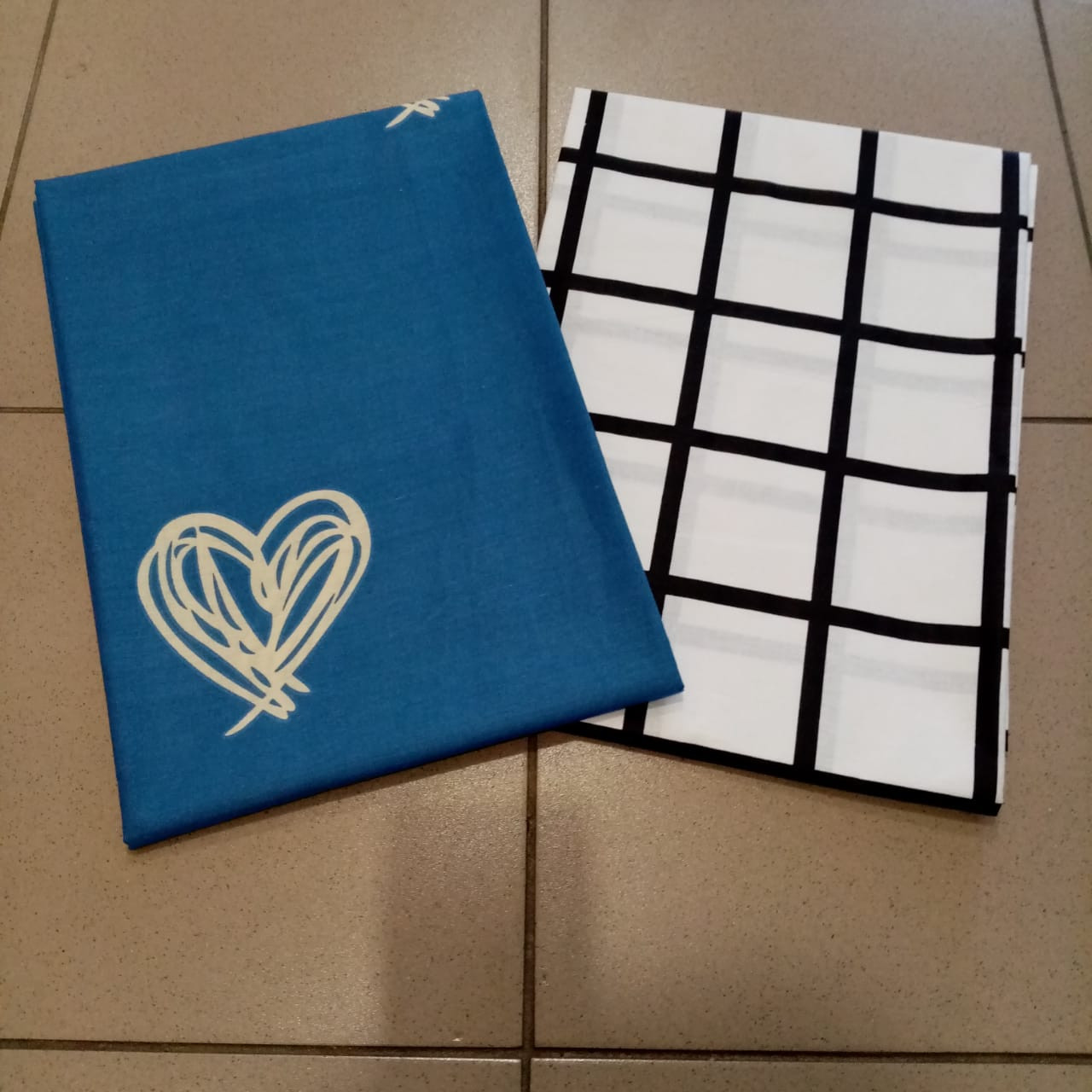 Тканина для постільної білизни Бязь "Gold" Lux "Намальоване серце" GL1560 (A+B) - (50м+50м)