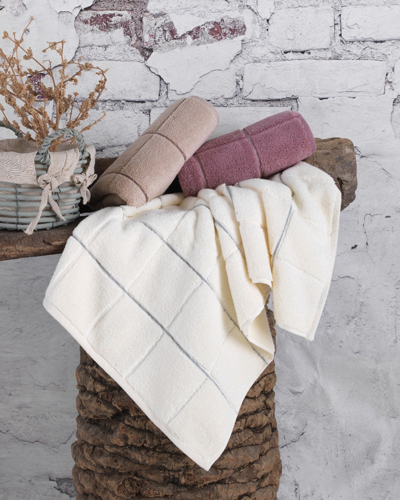 Комплект махрових банних рушників CESTEPE KARE (150*90)