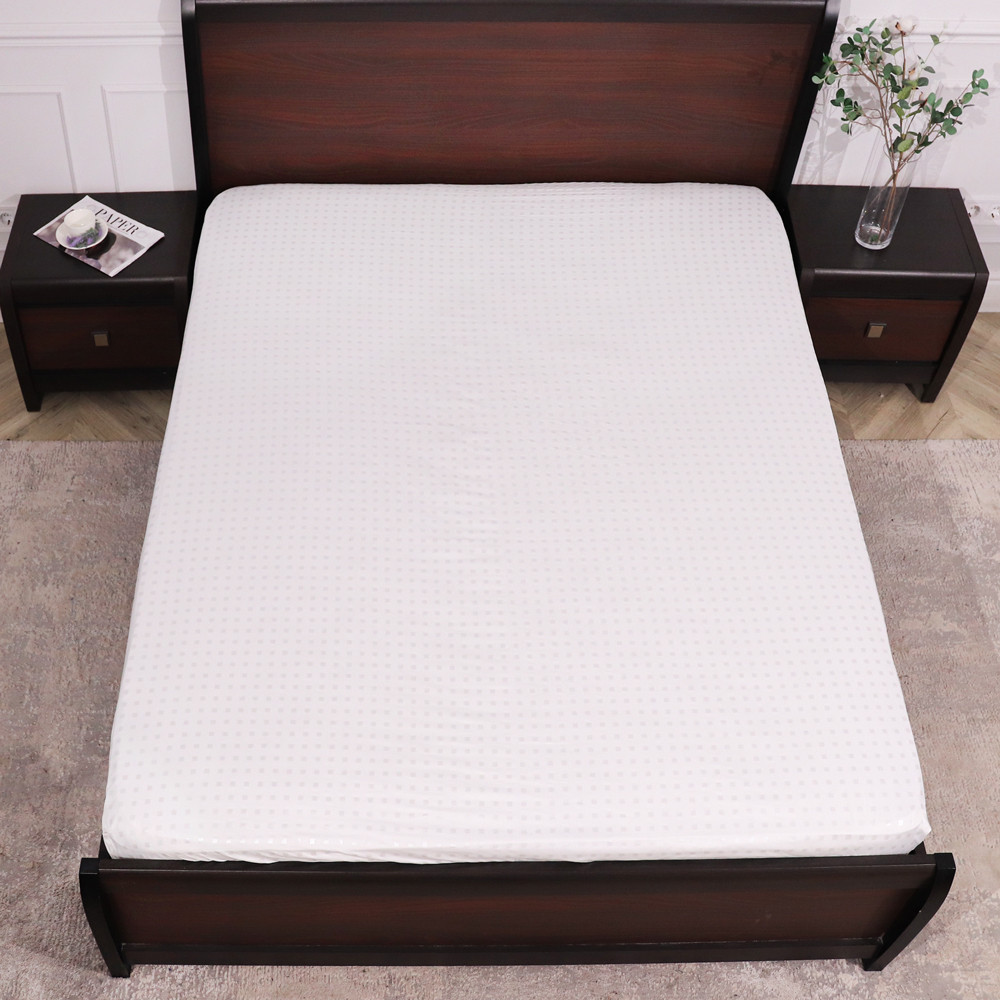 Простынь на резинке (120*200*25) квадраты на белом №2733