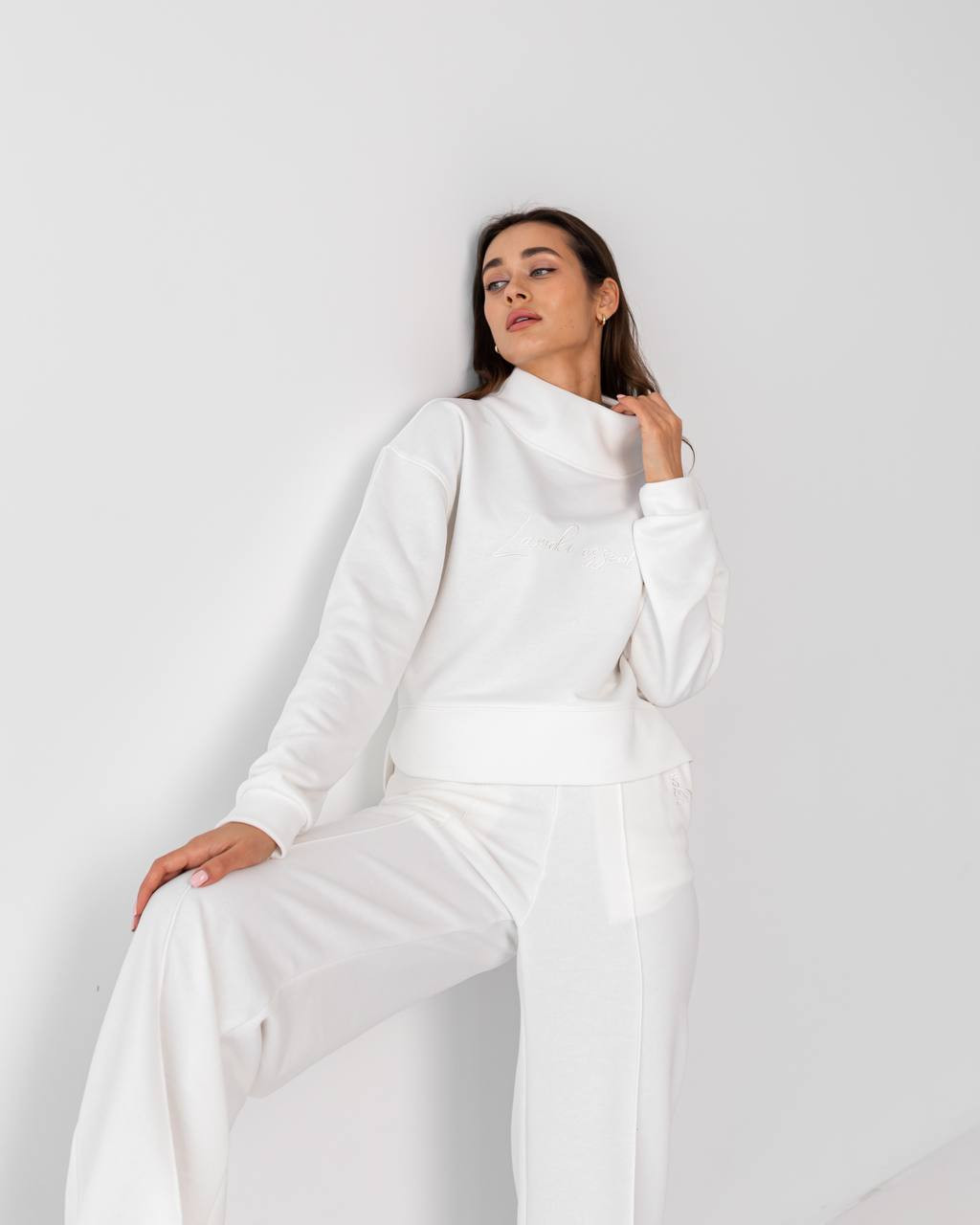 Жіночий костюм зі штанами палаццо (Розмір S) білий №202_0020