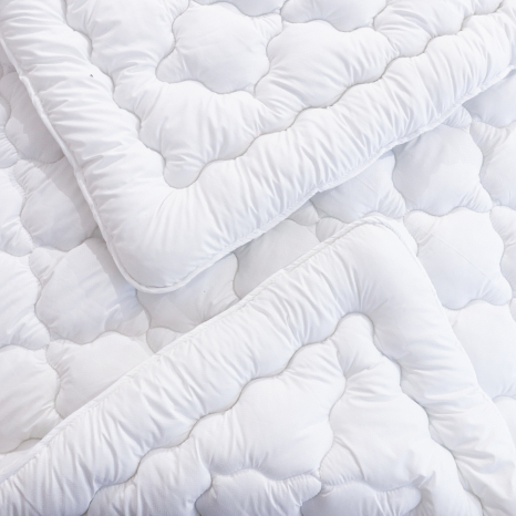 Двоспальна ковдра мікрофібра/холофайбер №46012