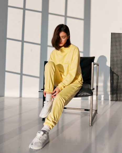 Жіночий костюм із джогерами (Розмір S) жовтий №222_0021