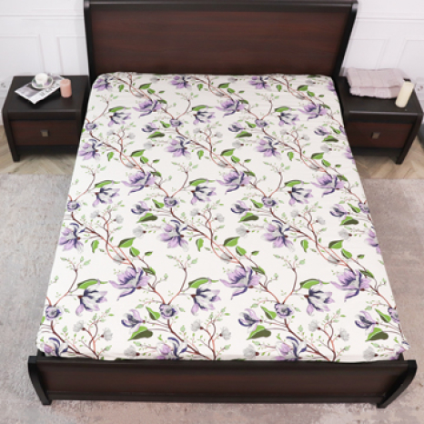 Простынь на резинке (160*200*25) молочного цвета с цветочным принтом №667870