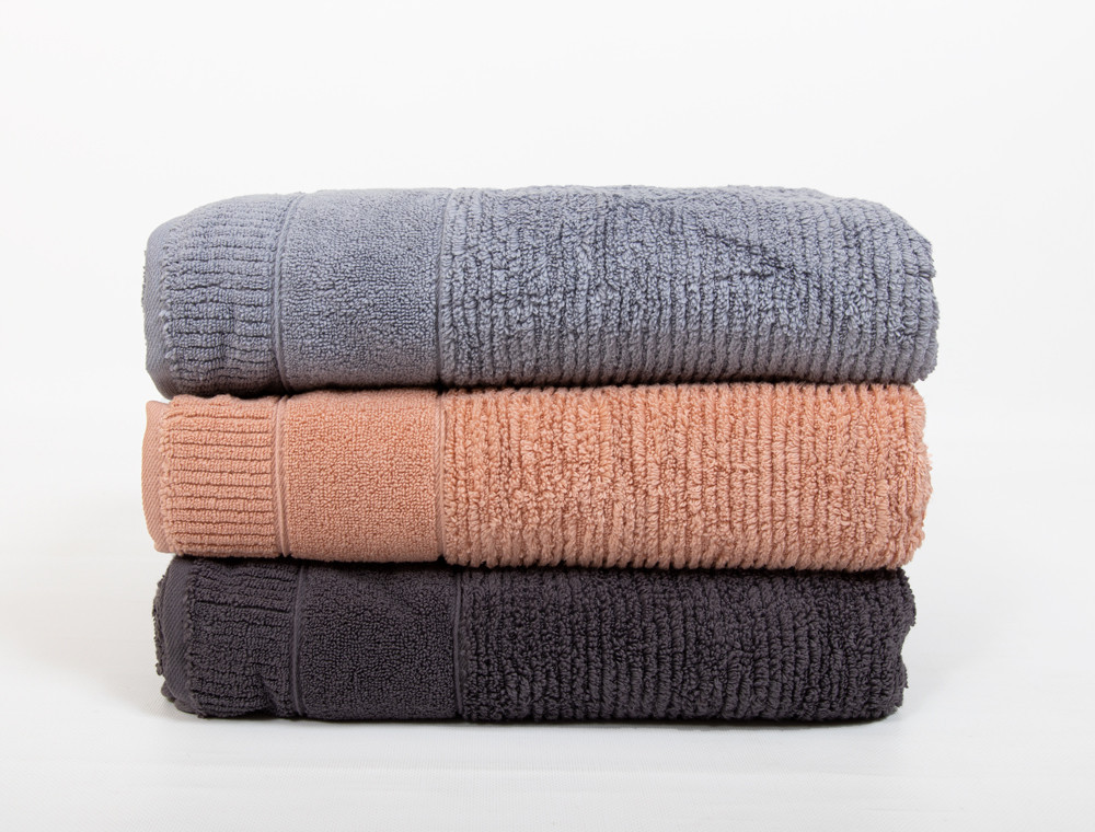 Комплект махрових банних рушників CESTEPE NEVARA (150*90)